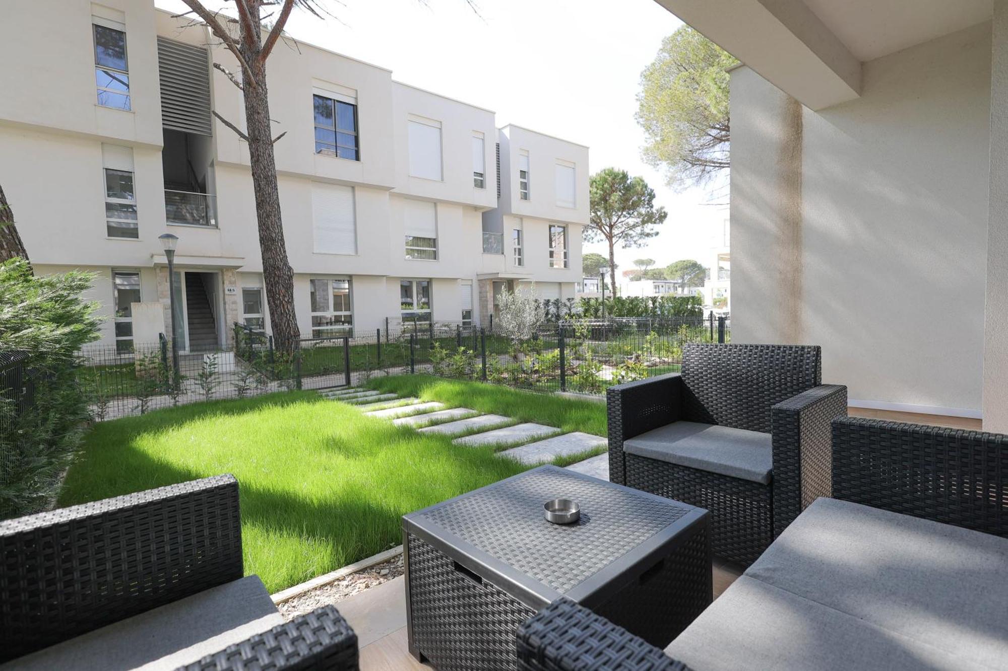 Sanpietro Vacation Rentals Plazhi San Pietro Exterior foto