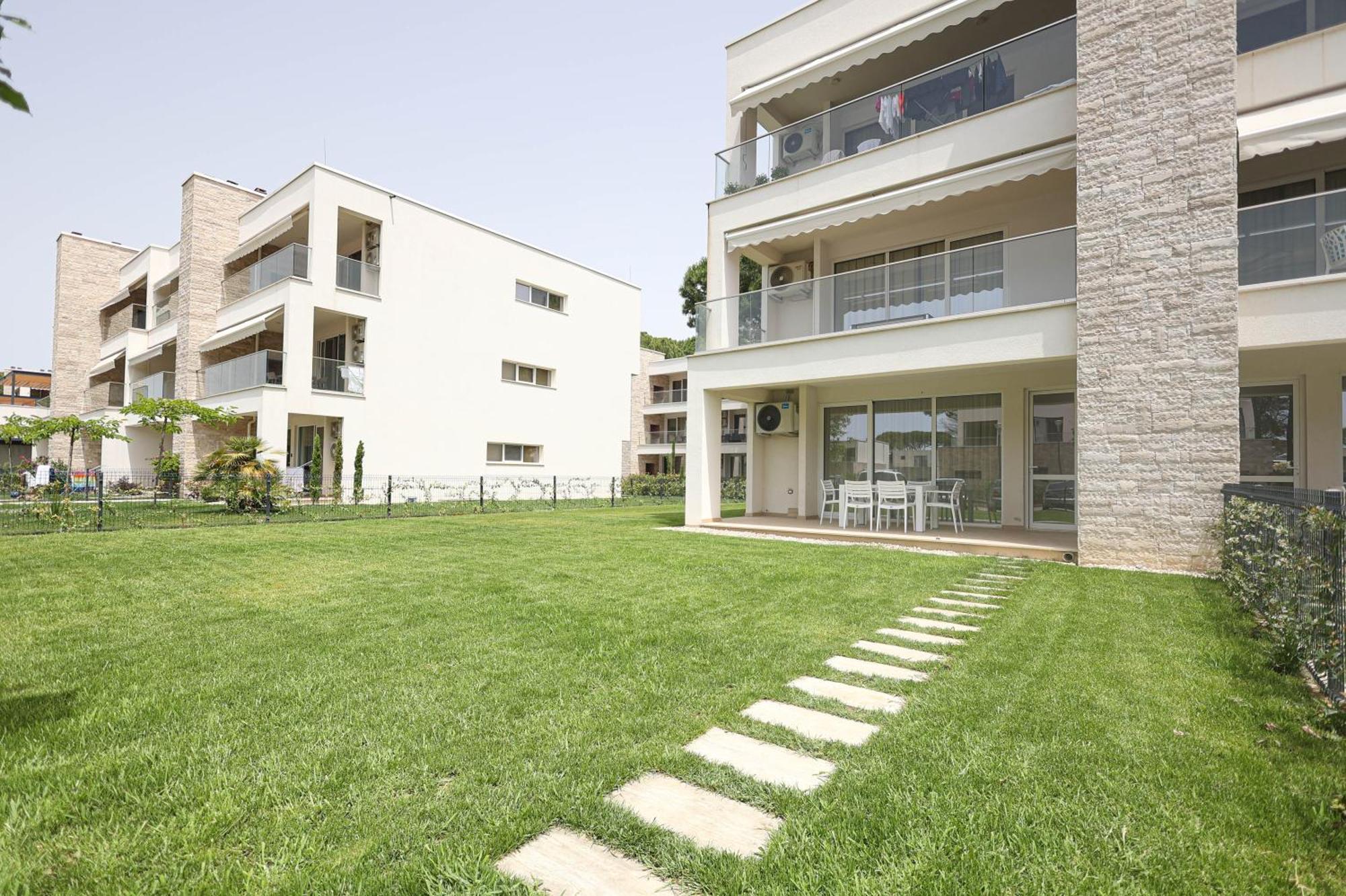 Sanpietro Vacation Rentals Plazhi San Pietro Exterior foto